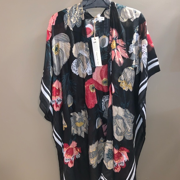 Kimono - Picture 1 of 2